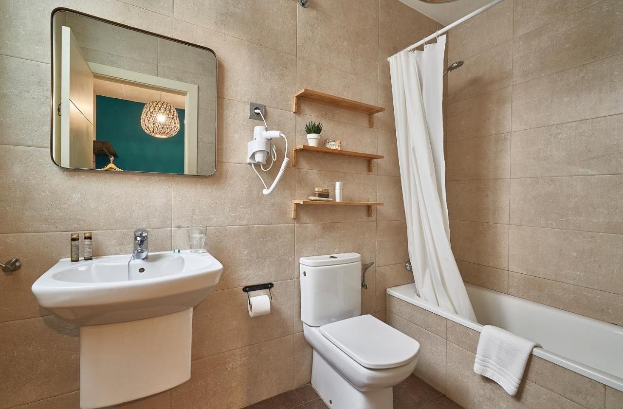 Barcelona Sants Station Apartments Exterior photo