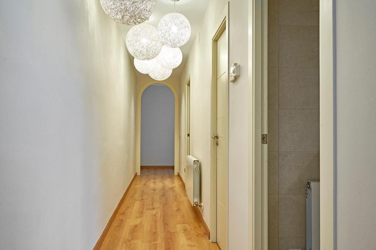 Barcelona Sants Station Apartments Exterior photo